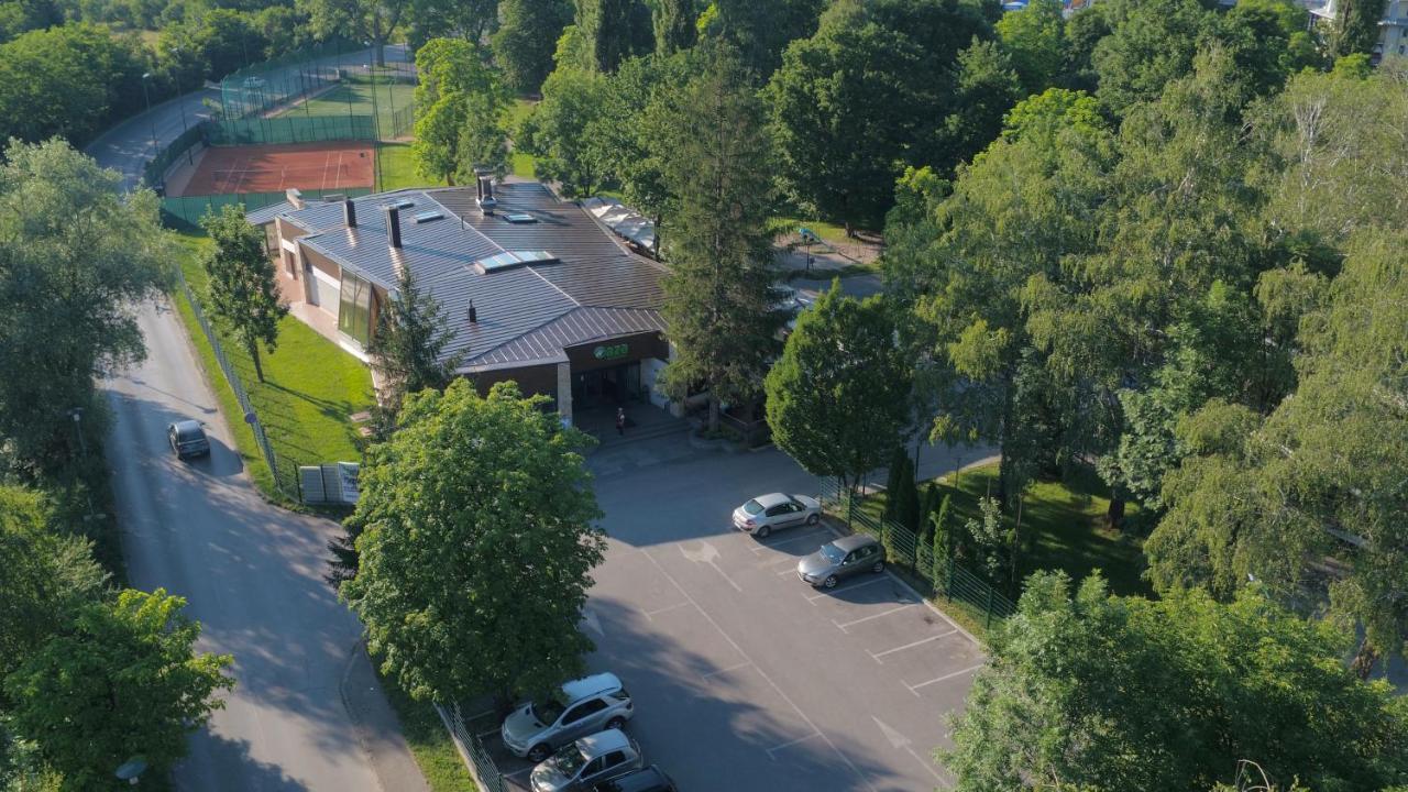 Villas And Apartments Oaza Ilidža Kültér fotó